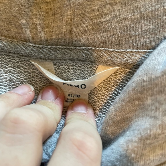 Grey Aeropostale cropped sweater (SOLD) - Picture 2 of 3